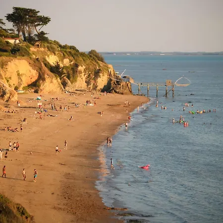 بيت للعطل Les Matelos By Interhome بورنيك